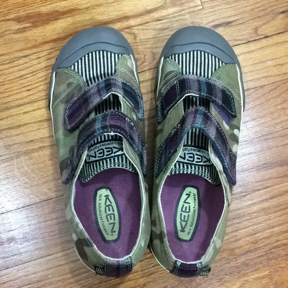 keen velcro sneakers